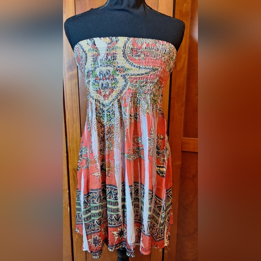 ARIELLA Bohemian Strapless Dress with Multicolor Pattern